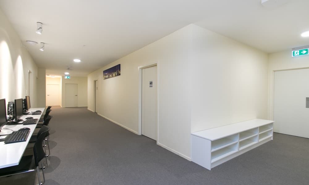 Hobson Lodge guest corridor