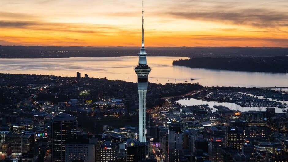 Auckland City, Sky Tower near Hobson Lodge